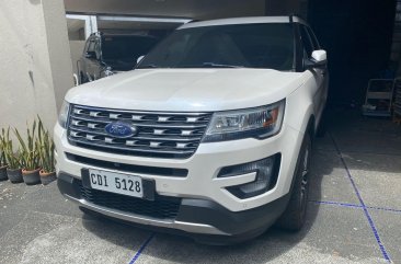 Selling White Ford Explorer 2016 in Manila