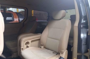 Selling Silver Hyundai Starex 2017 in Manila