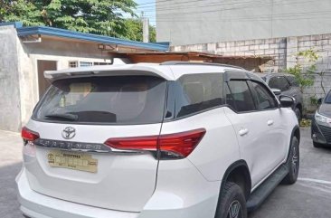 White Toyota Fortuner 2018 for sale in Quezon 