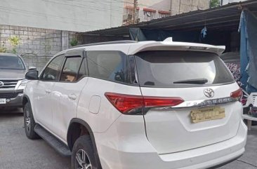 White Toyota Fortuner 2018 for sale in Quezon 