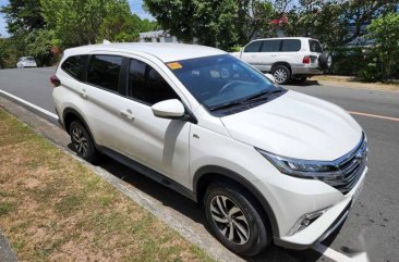 Selling White Toyota Rush 2020 in Mariveles