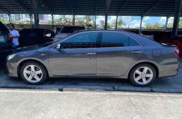 Selling Silver Toyota Camry 2016 in Manila