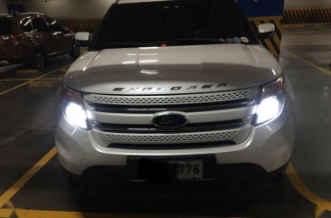 Selling White Ford Explorer 2015 in Quezon 