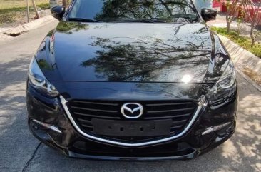 Selling Black Mazda 3 2018 in Imus