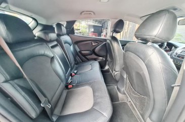 White Hyundai Tucson 2011 for sale in Bacoor