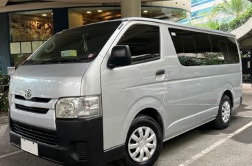 Selling Silver Toyota Hiace 2016 in Muntinlupa