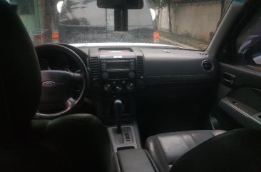 Sell White 2012 Ford Everest in Quezon City