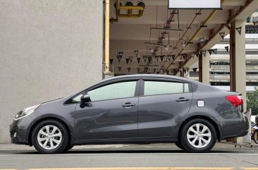 Selling Grey Kia Rio 2013 in Makati