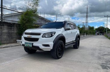 Sell White 2013 Chevrolet Trailblazer in Naga