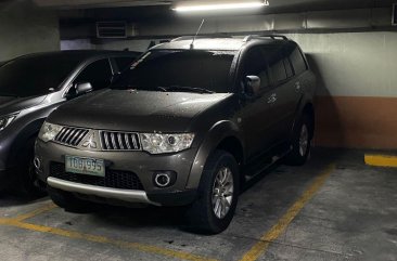 Selling Grey Mitsubishi Montero 2012 in Manila