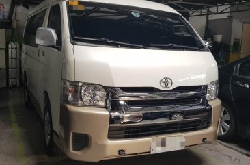 Selling White Toyota Grandia 2018 in Quezon City
