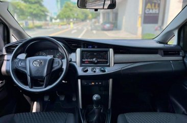 Silver Toyota Innova 2019 for sale in Manual