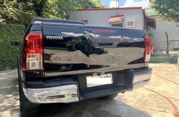 Sell Black 2017 Toyota Hilux in Quezon City