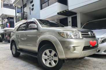 Selling Silver Toyota Fortuner 2012 in Quezon City