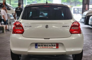 White Suzuki Swift 2020 for sale in Automatic