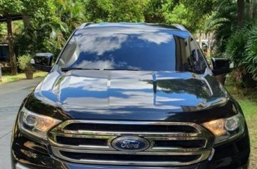 Sell Black 2016 Ford Everest in Quezon City
