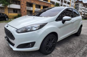 White Ford Fiesta 2017 for sale in Automatic