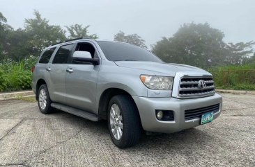 Selling Silver Toyota Sequoia 2010 in Pasig