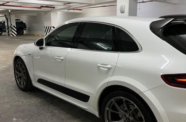 Selling White Porsche Macan 2015 in Taguig