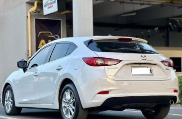 Sell White 2017 Mazda 3 in Makati