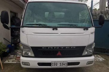 Selling Purple Mitsubishi Fuso 2022 in Caloocan