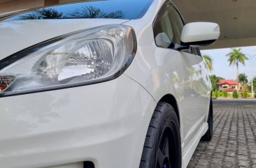 Purple Honda Jazz 2012 for sale in Automatic