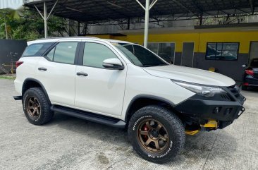 Pearl White Toyota Fortuner 2017 for sale in Pasig