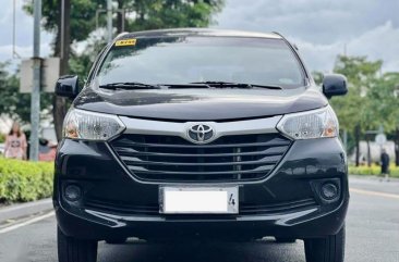 Selling Purple Toyota Avanza 2017 in Makati