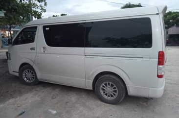 Selling Pearl White Toyota Hiace Super Grandia 2019 in Quezon City