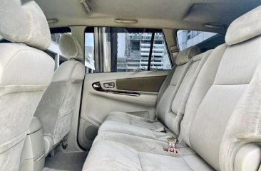 Selling Purple Toyota Innova 2015 in Makati