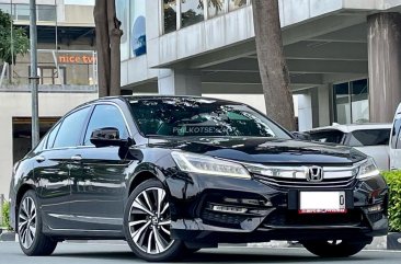 2016 Honda Accord in Makati, Metro Manila