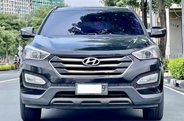 2013 Hyundai Santa Fe in Makati, Metro Manila