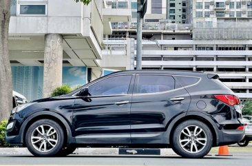 2013 Hyundai Santa Fe in Makati, Metro Manila