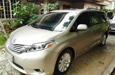 Purple Toyota Sienna 2016 for sale in San Juan