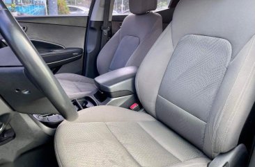 Purple Hyundai Santa Fe 2013 for sale in Makati