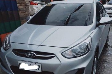 Selling Purple Hyundai Accent 2017 in San Pedro