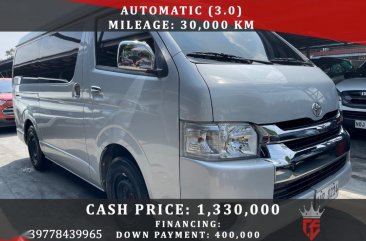 Purple Toyota Hiace 2017 for sale in Automatic