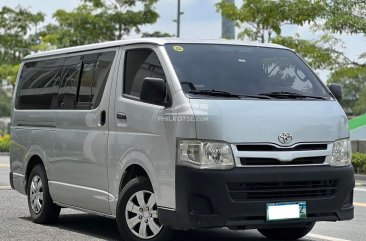 2013 Toyota Hiace in Makati, Metro Manila