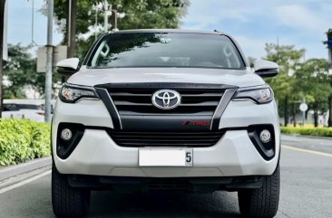 2018 Toyota Fortuner  2.4 G Diesel 4x2 MT in Makati, Metro Manila