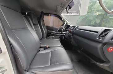 2019 Toyota Hiace  Commuter 3.0 M/T in Caloocan, Metro Manila