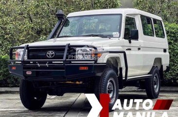 2016 Toyota Land Cruiser in Pasig, Metro Manila