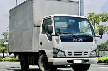 2009 Isuzu Elf in Makati, Metro Manila