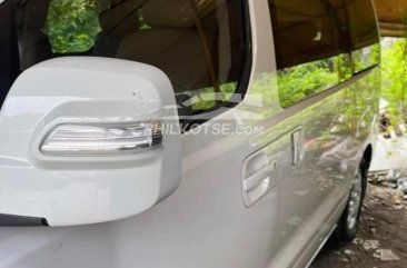 2012 Hyundai Starex  2.5 CRDi GLS 5 AT(Diesel Swivel) in Parañaque, Metro Manila