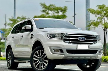 2020 Ford Everest in Makati, Metro Manila