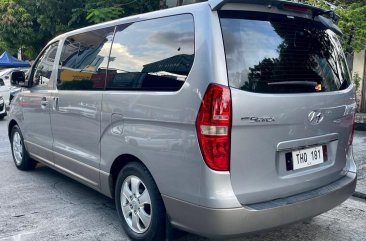 Selling Purple Hyundai Starex 2012 in Pasig