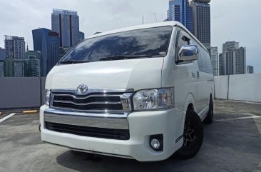 Sell Purple 2018 Toyota Hiace Super Grandia in Pateros