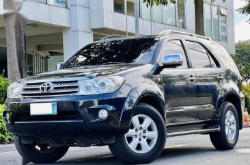 Purple Toyota Fortuner 2010 for sale in Makati