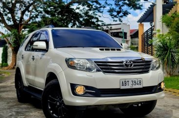 Selling Pearl White Toyota Fortuner 2015 in Caloocan