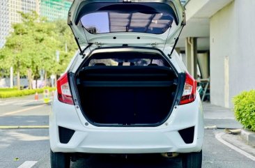 2016 Honda Jazz  1.5 V CVT in Makati, Metro Manila