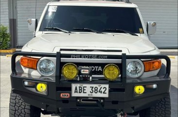 2015 Toyota FJ Cruiser  4.0L V6 in Manila, Metro Manila